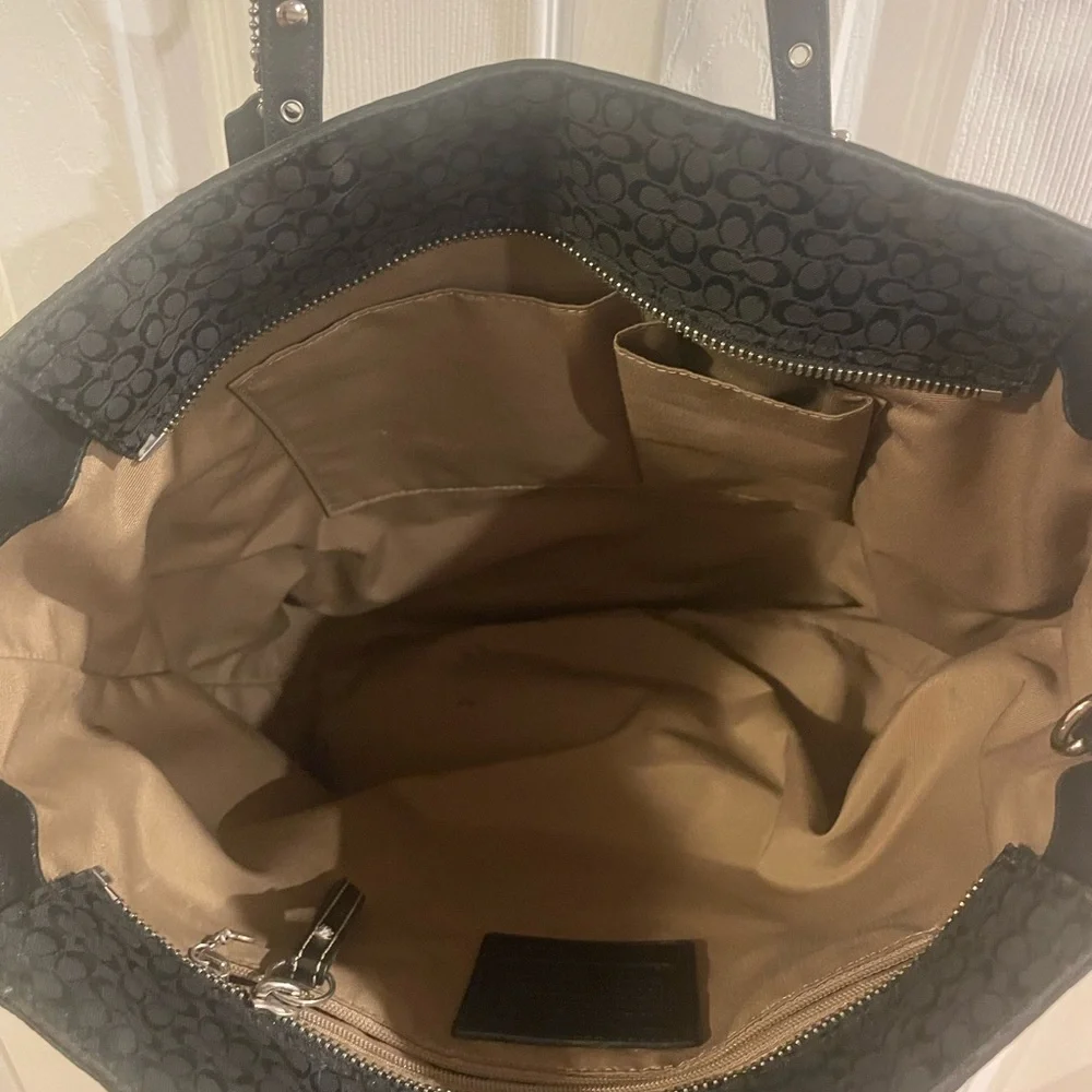 Coach Bag Coach bag with C Black Tote Bag with zipper Vintage Coach work bag - Picture 8 of 11